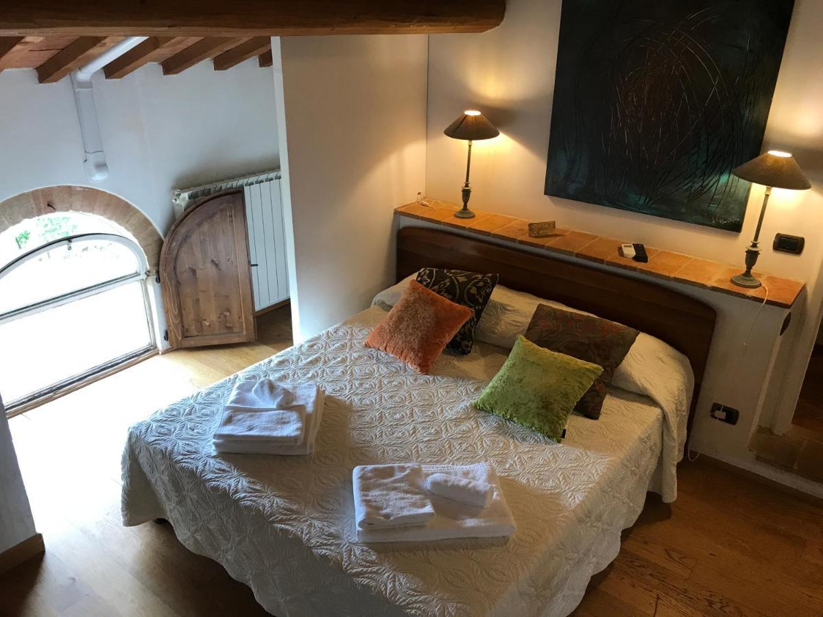 L'Albero Di Gameli Bed and Breakfast Chiusi Eksteriør billede