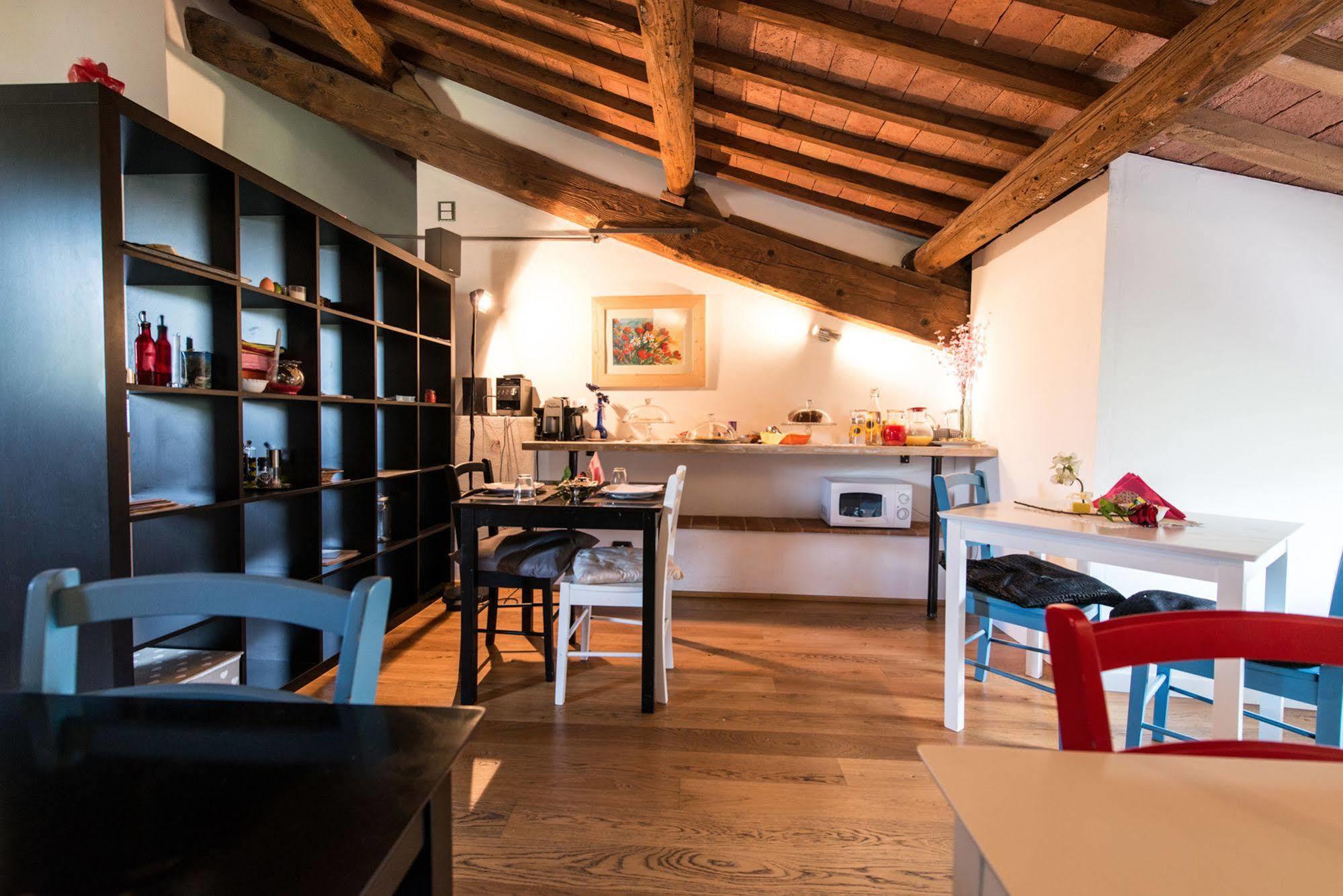 L'Albero Di Gameli Bed and Breakfast Chiusi Eksteriør billede